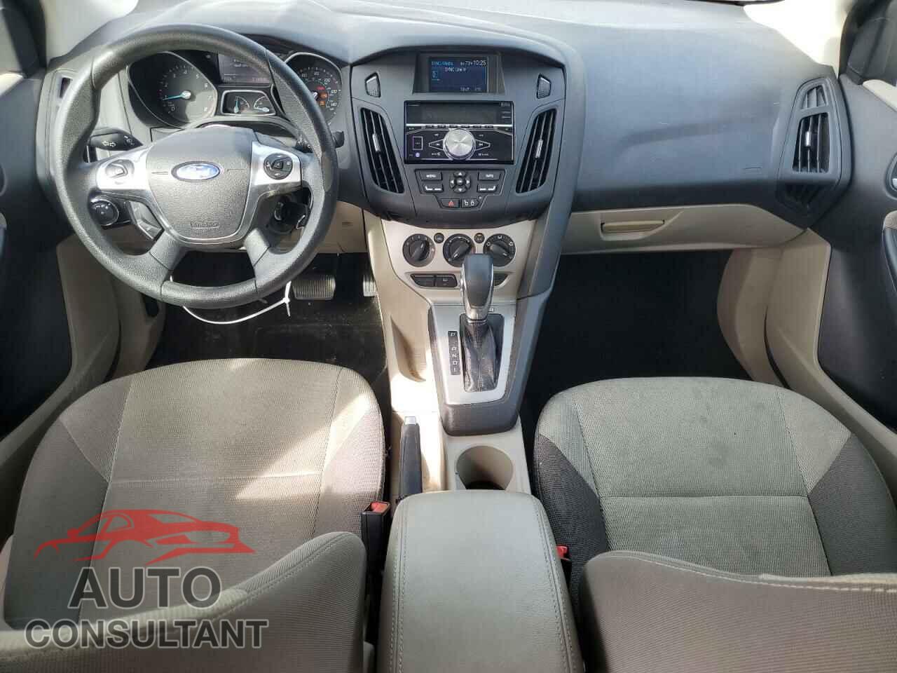 FORD FOCUS 2014 - 1FADP3F22EL206200