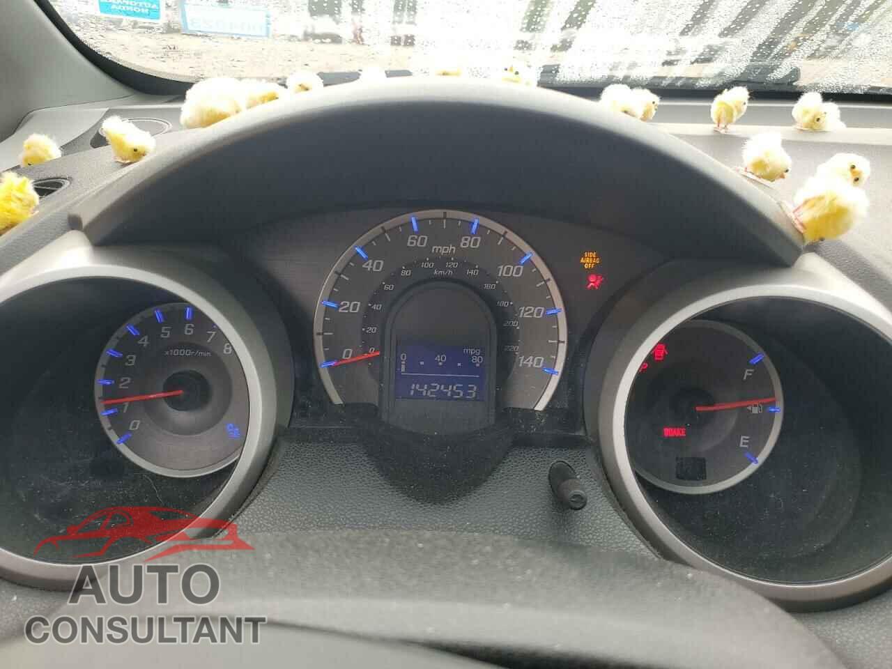 HONDA FIT 2011 - JHMGE8H53BC013601