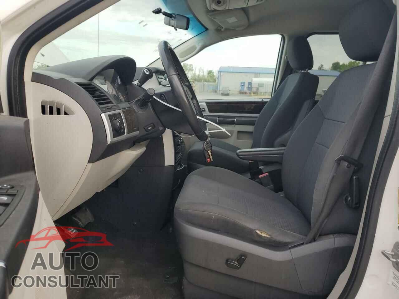 DODGE CARAVAN 2010 - 2D4RN5DX4AR145629