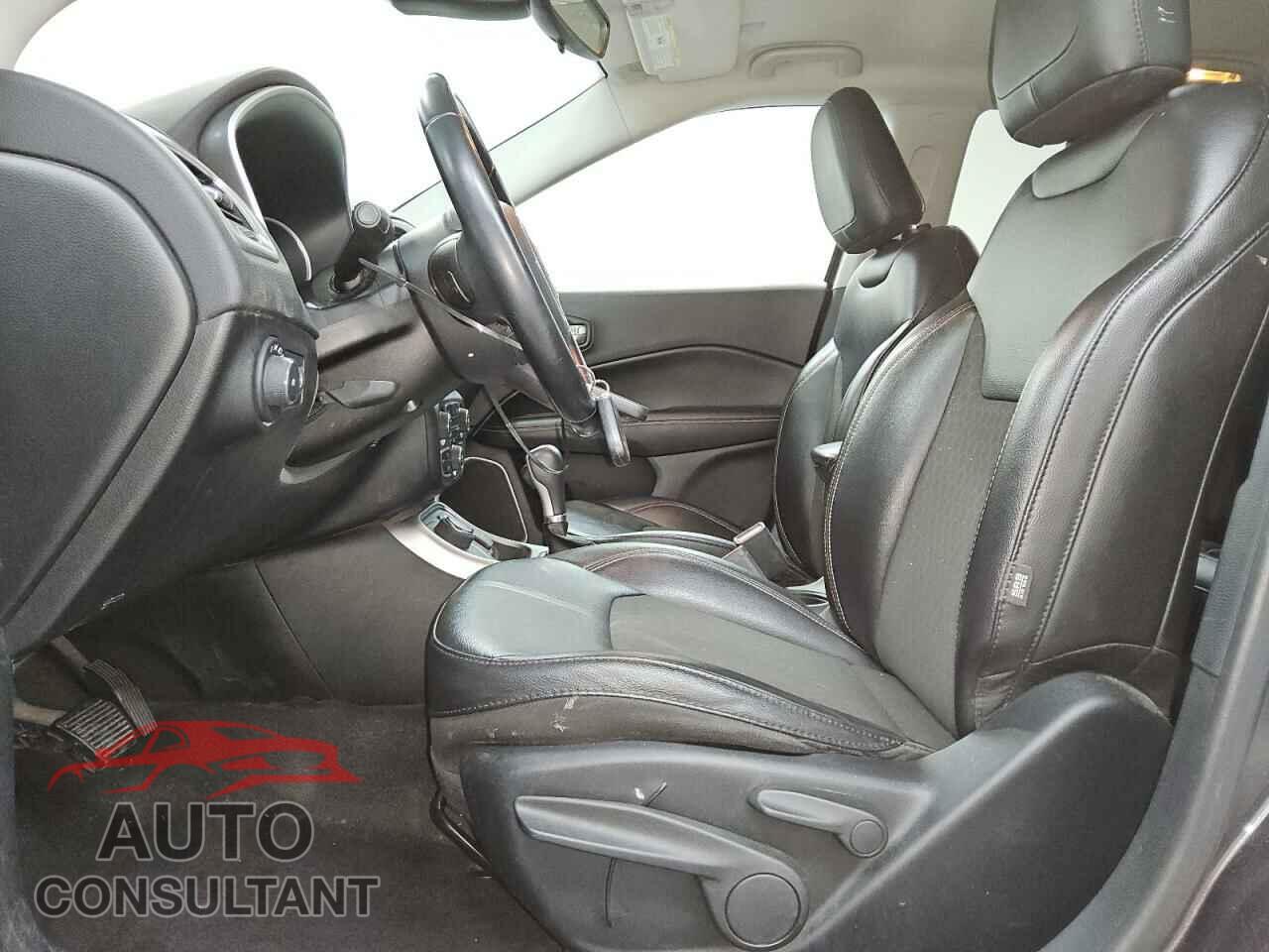 JEEP COMPASS 2020 - 3C4NJDBB8LT149935