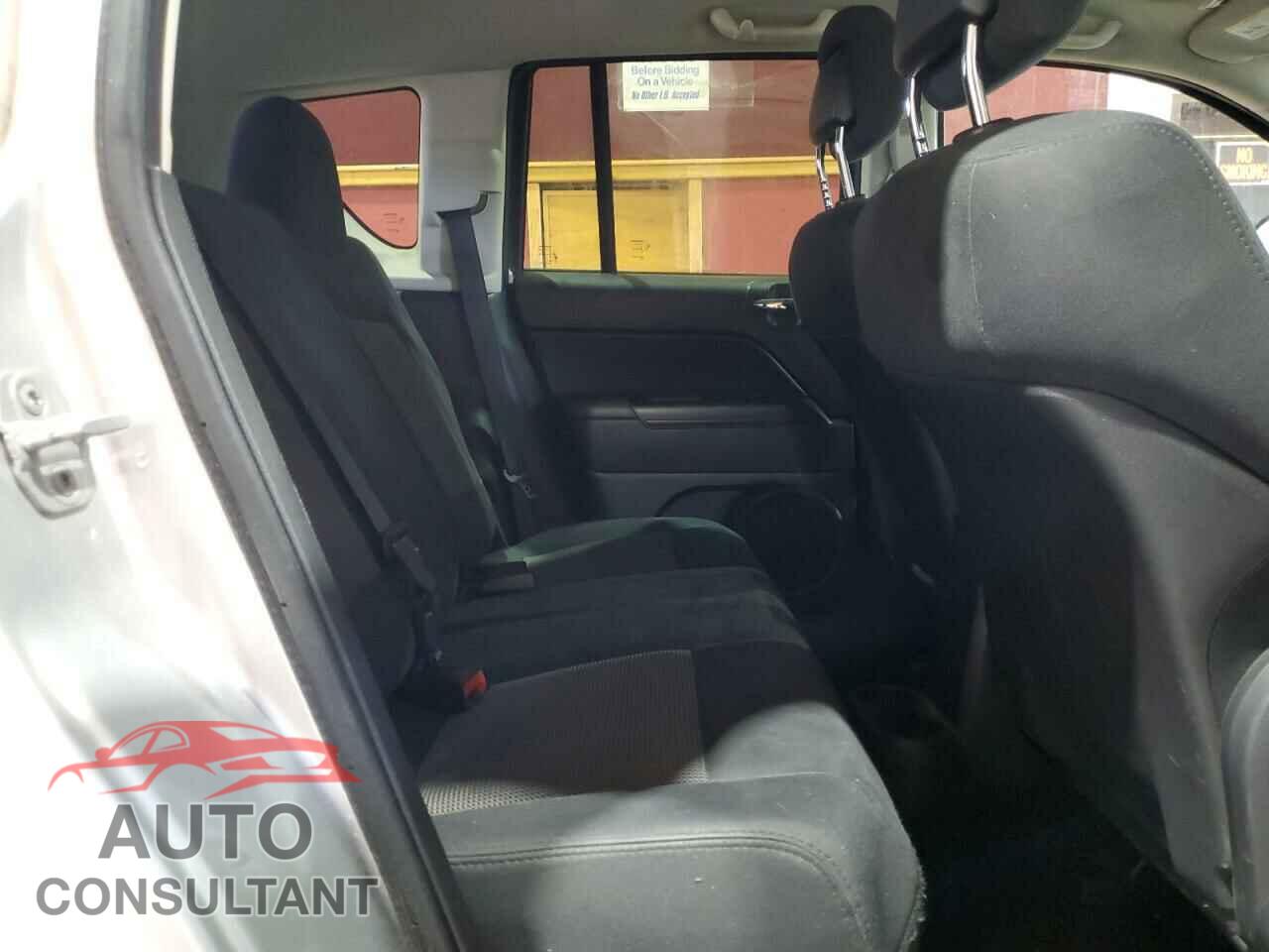 JEEP COMPASS 2011 - 1J4NF1FB6BD282878