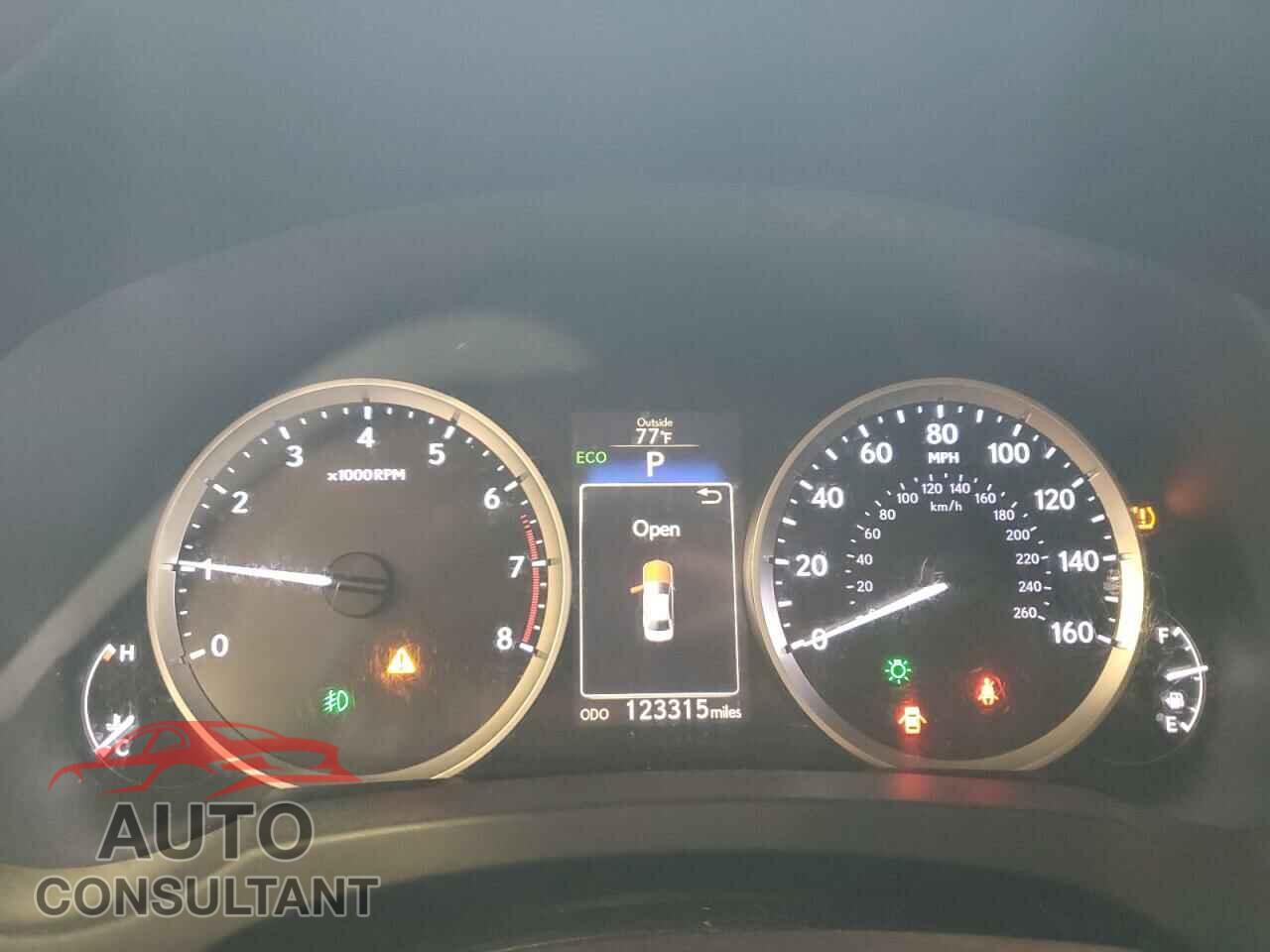 LEXUS IS 2015 - JTHCF1D27F5018955