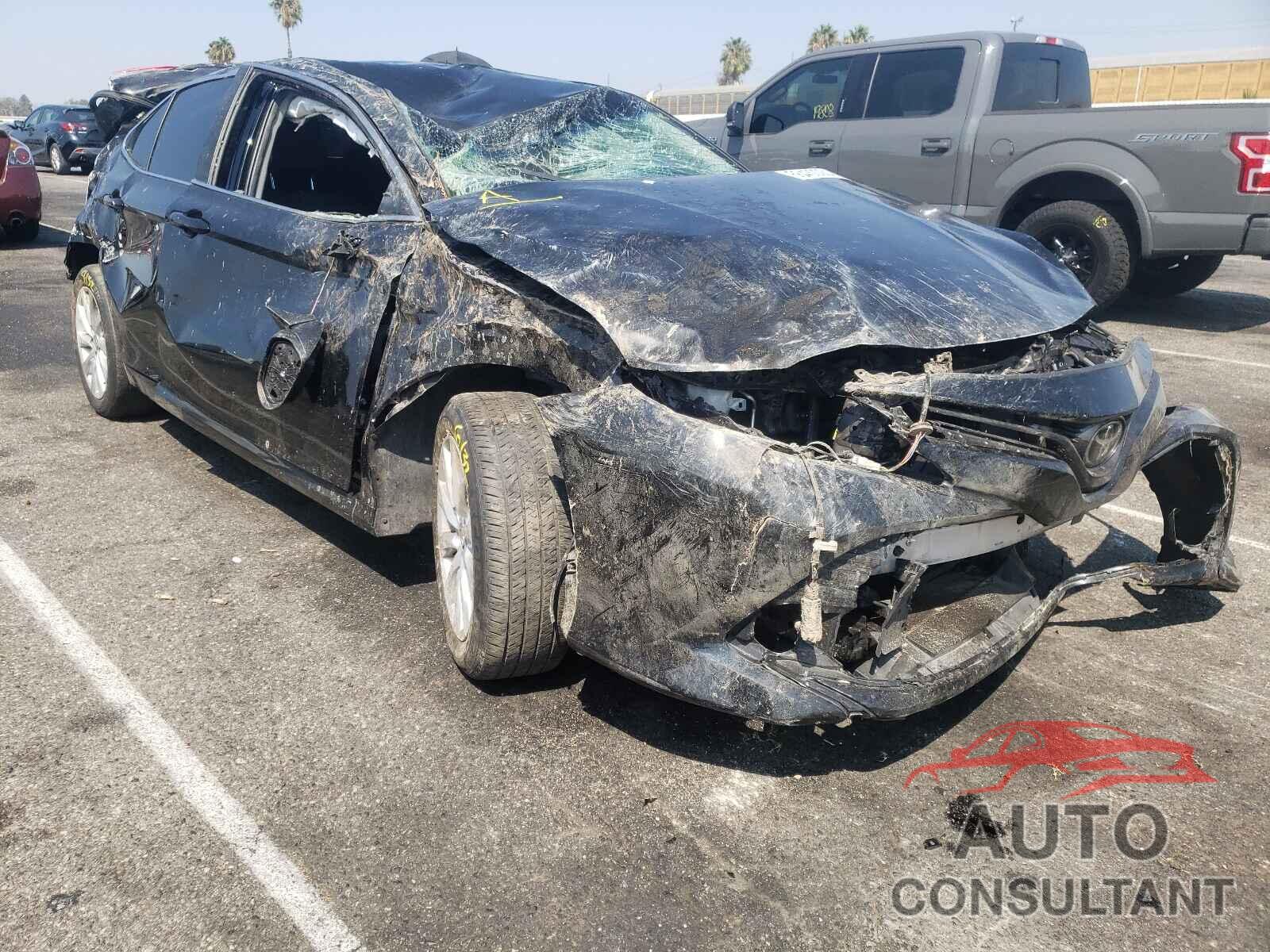 TOYOTA CAMRY 2018 - JTNB11HK4J3036089