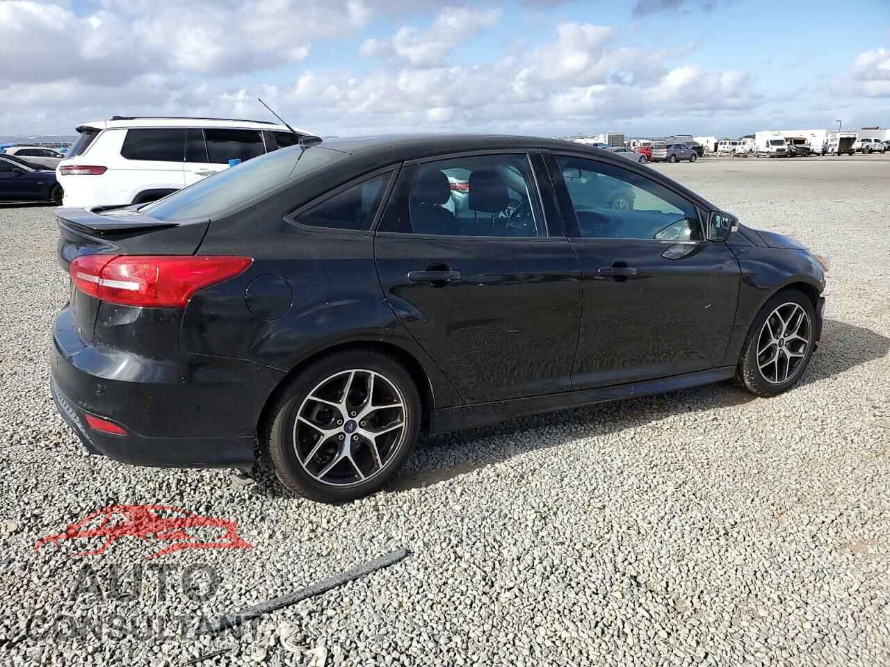 FORD FOCUS 2016 - 1FADP3F27GL212903
