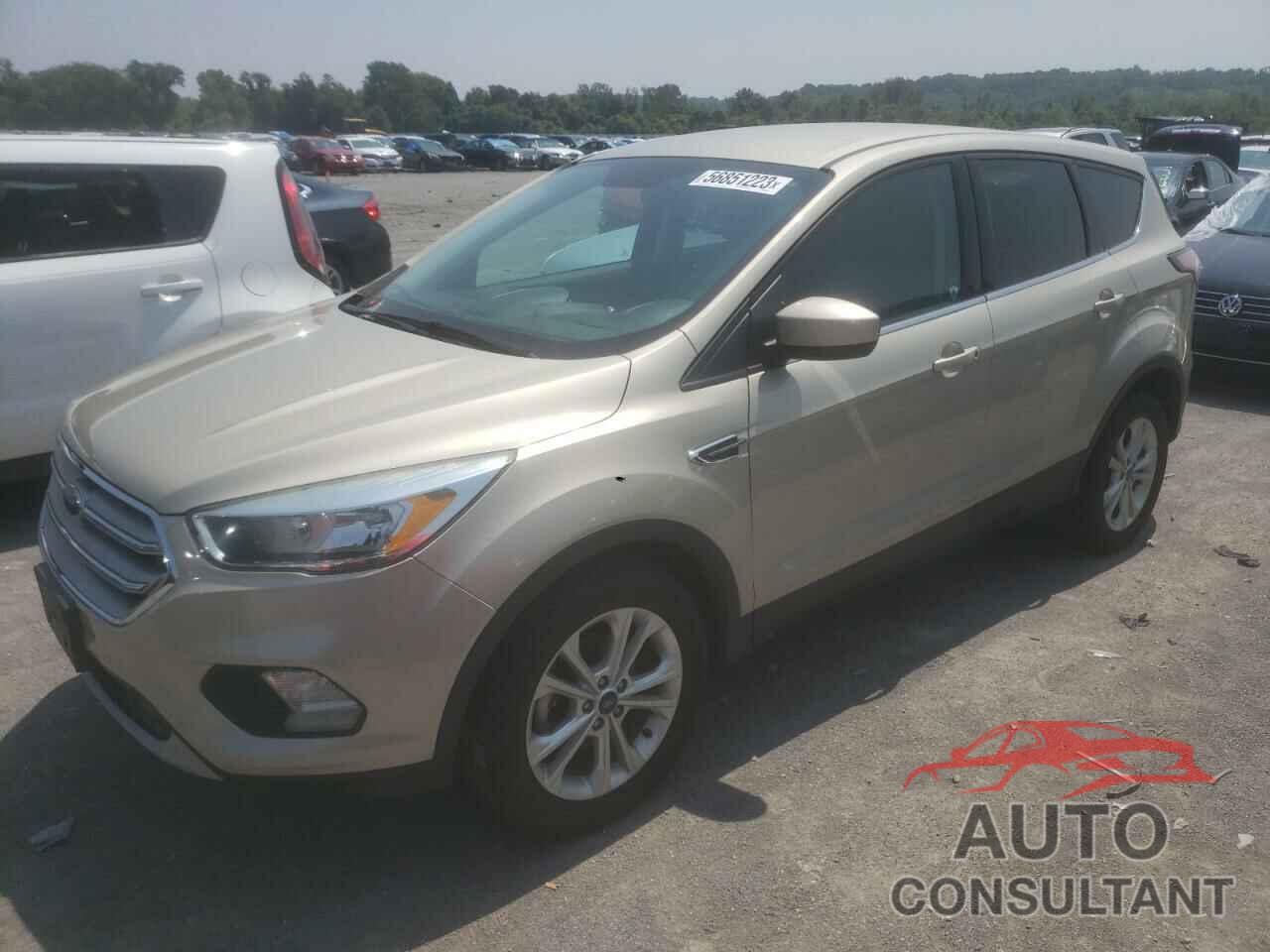 FORD ESCAPE 2017 - 1FMCU0GD8HUB29405