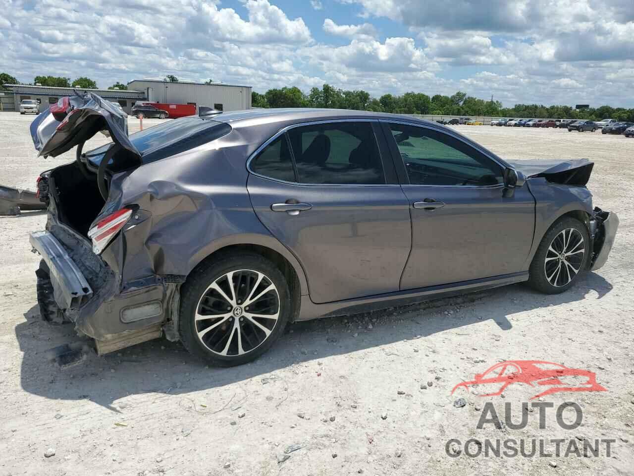 TOYOTA CAMRY 2020 - 4T1G11AKXLU369569