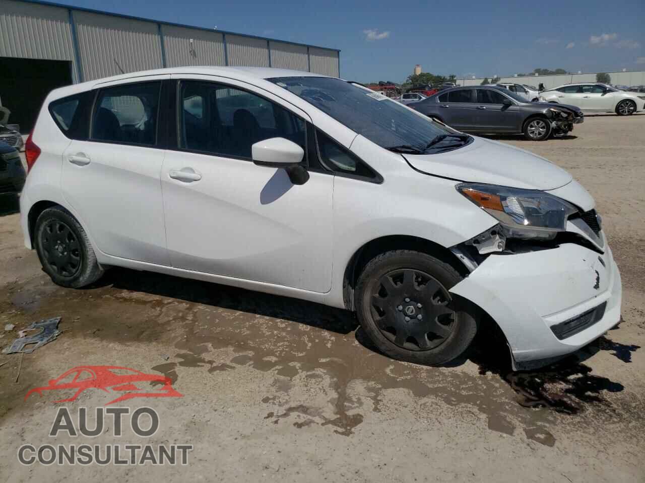 NISSAN VERSA 2017 - 3N1CE2CP3HL371366