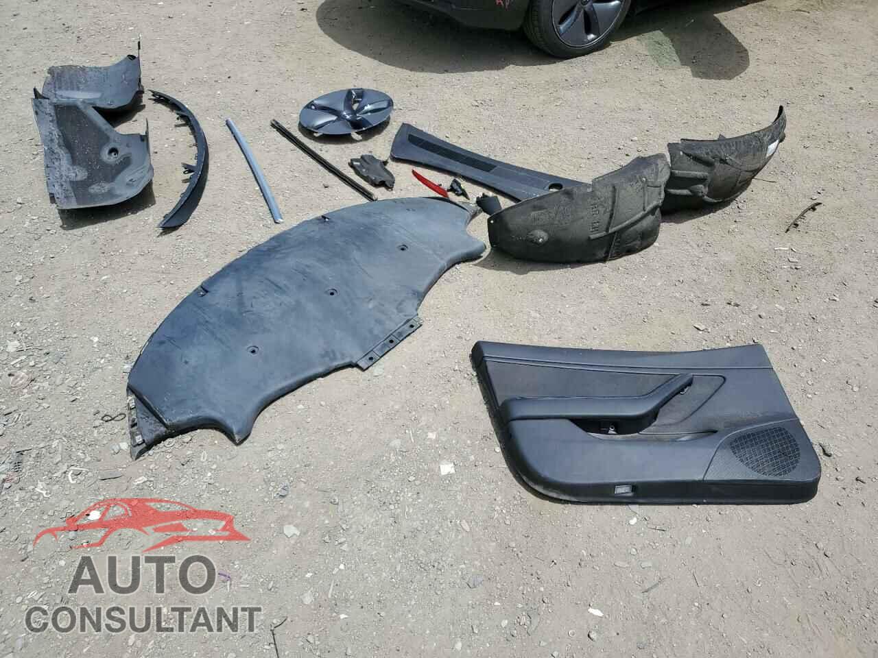 TESLA MODEL 3 2019 - 5YJ3E1EA5KF331036