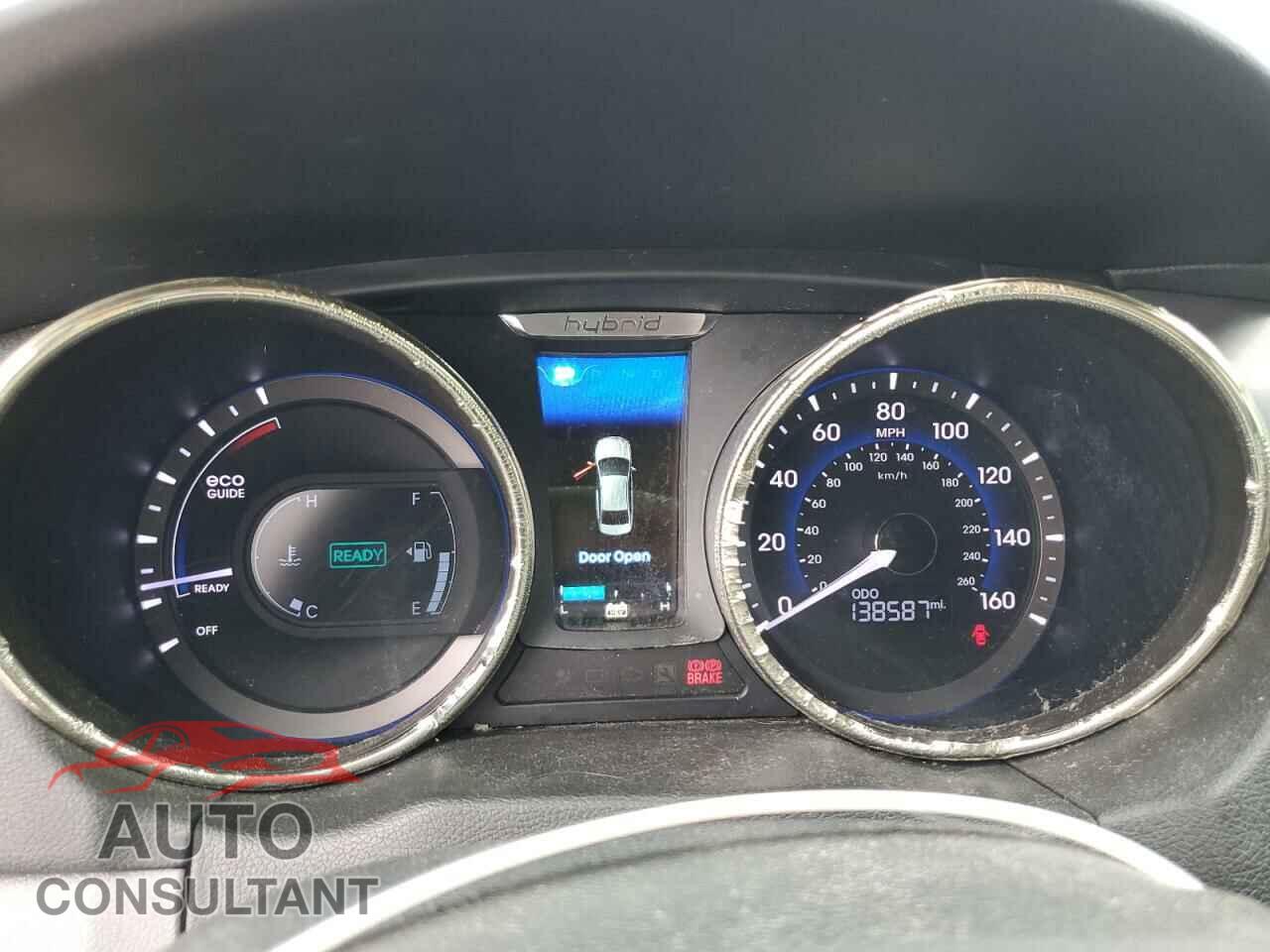 HYUNDAI SONATA 2012 - KMHEC4A43CA024860