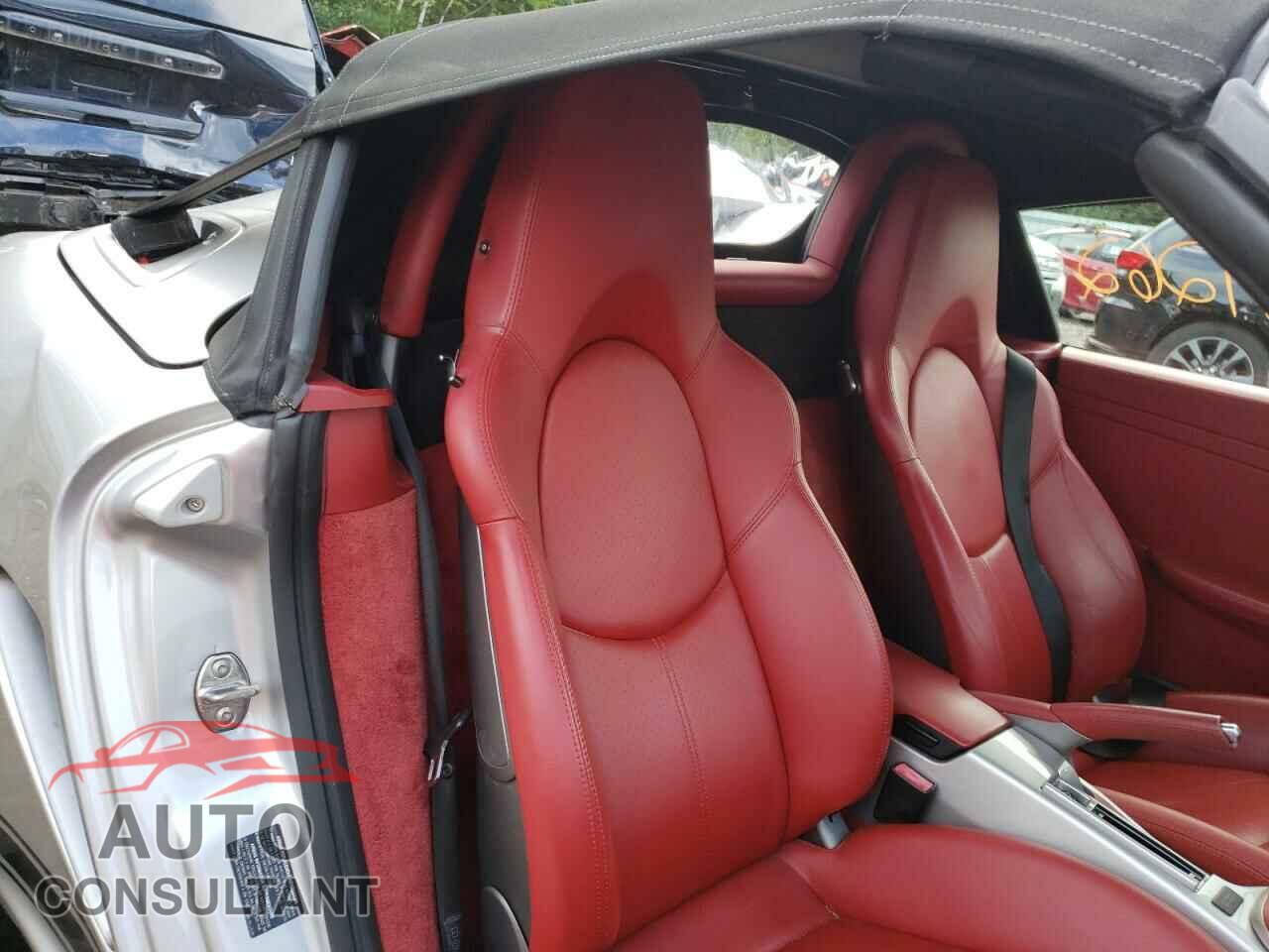PORSCHE BOXSTER 2011 - WP0CB2A82BS745461