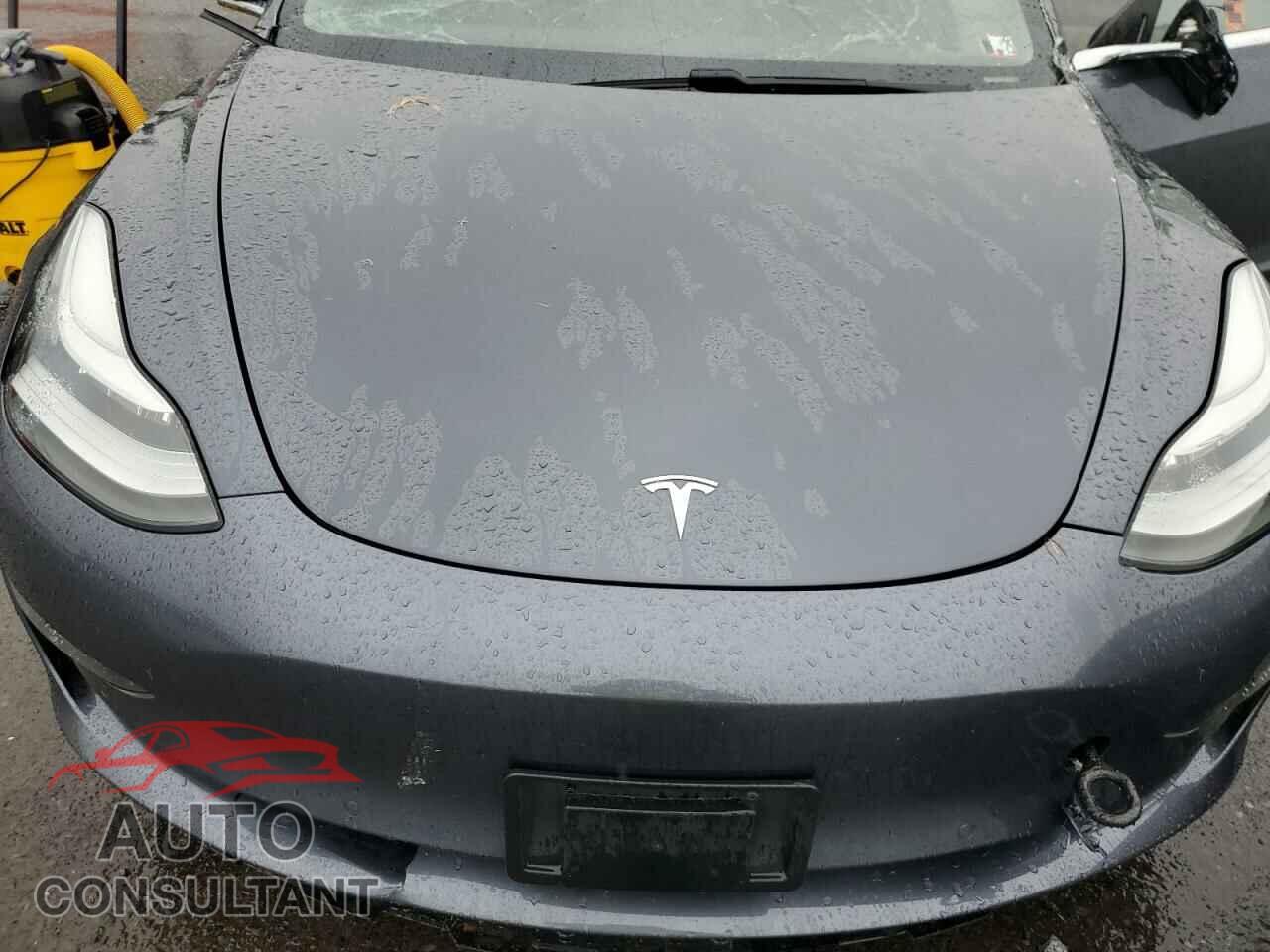 TESLA MODEL 3 2020 - 5YJ3E1EA5LF740722