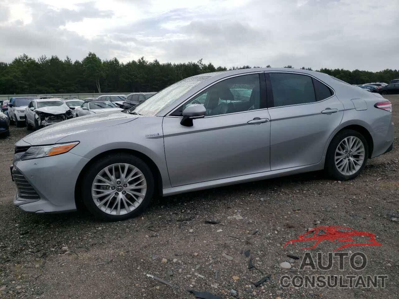 TOYOTA CAMRY 2018 - 4T1B21HK6JU002517