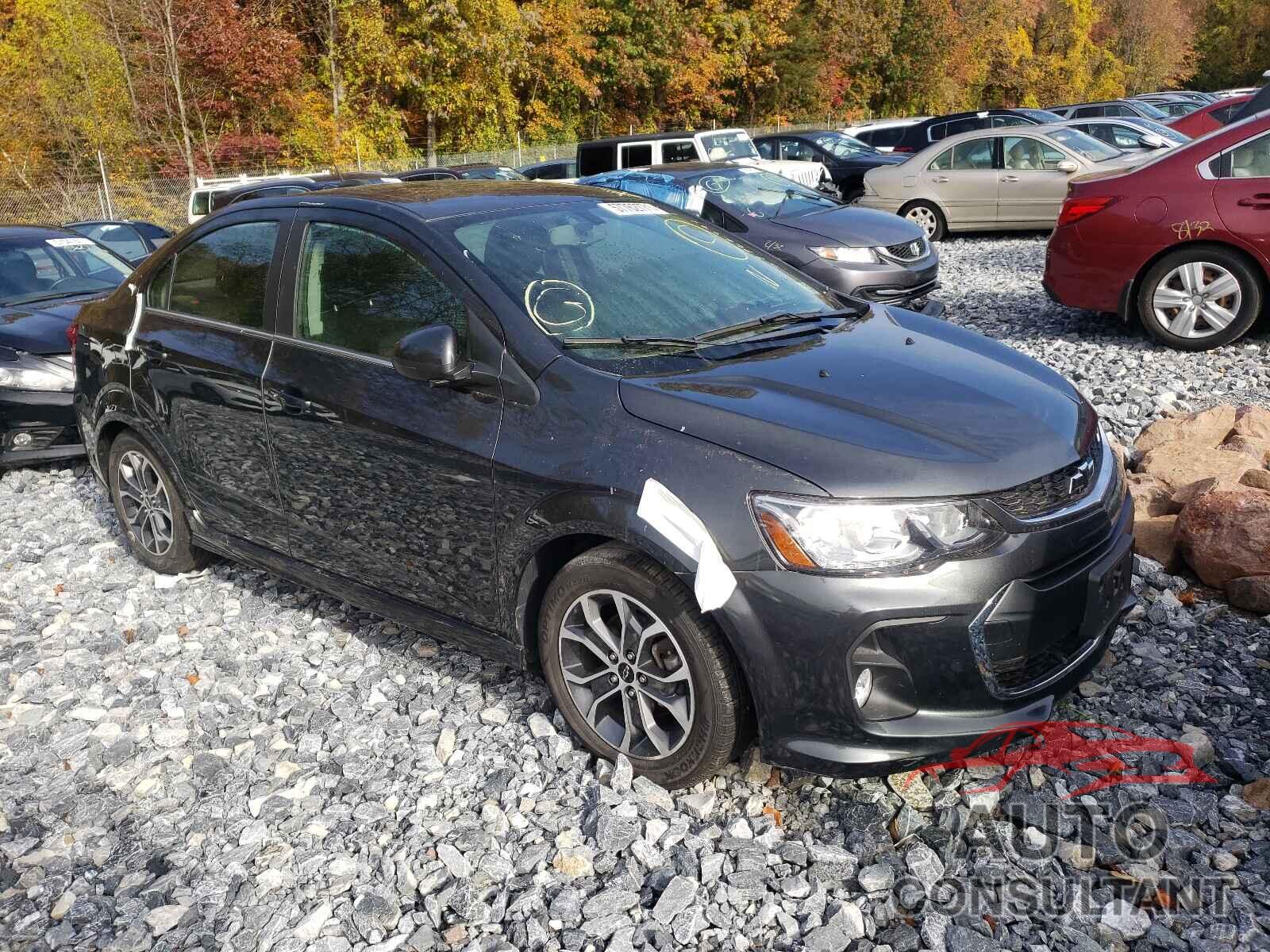 CHEVROLET SONIC 2018 - 1G1JD5SB3J4129342