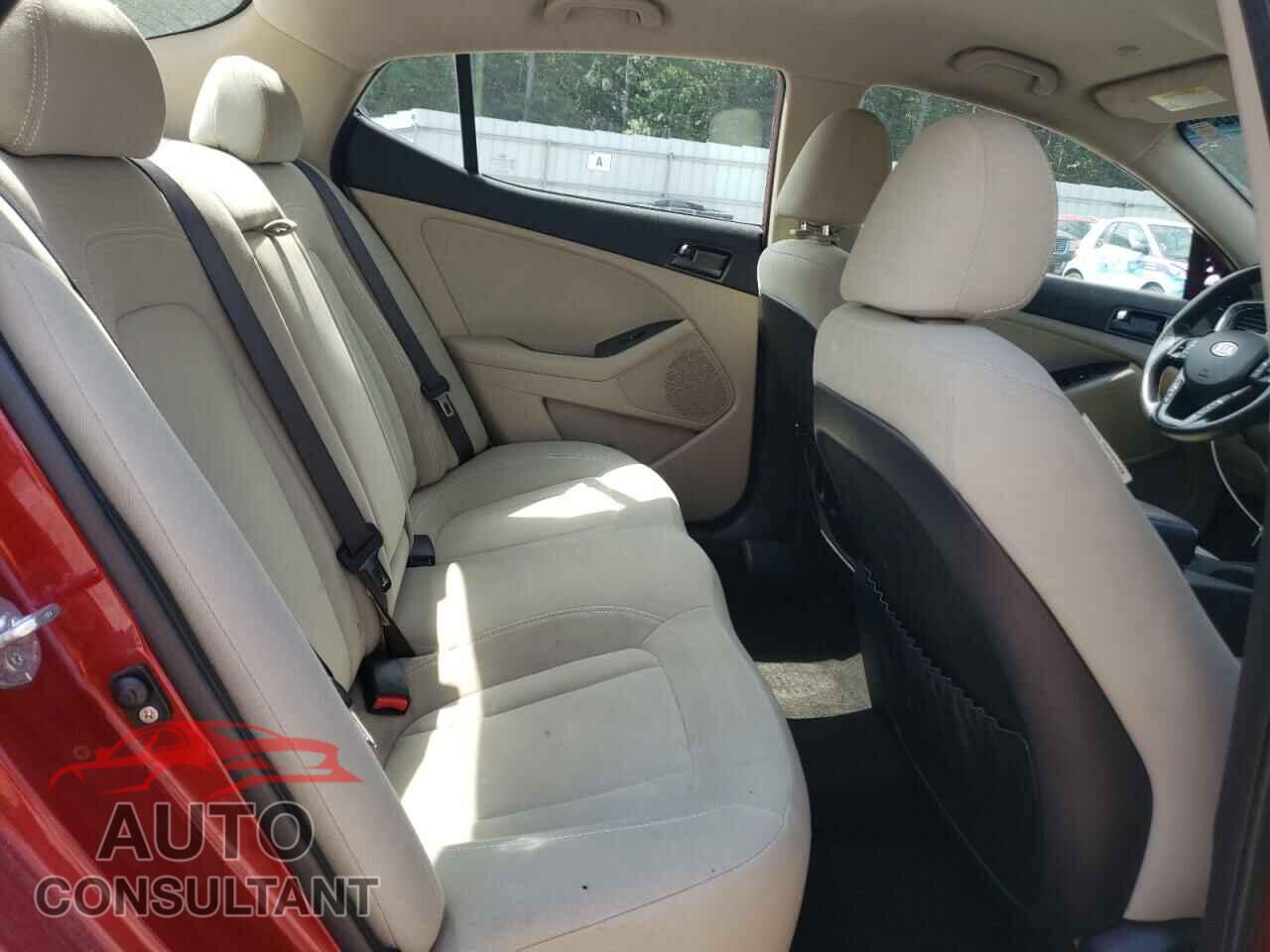 KIA OPTIMA 2011 - KNAGM4A73B5126149
