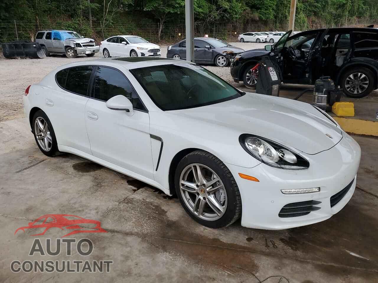 PORSCHE PANAMERA 2015 - WP0AA2A74FL005587