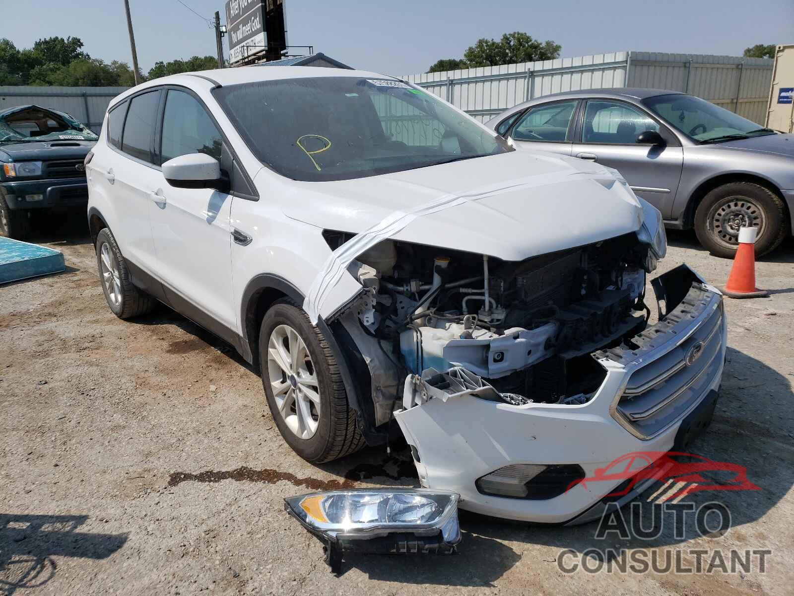 FORD ESCAPE 2017 - 1FMCU0G94HUC88966