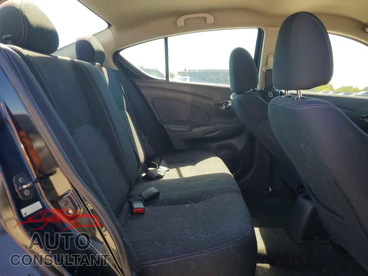 NISSAN VERSA 2016 - 3N1CN7AP3GL856475