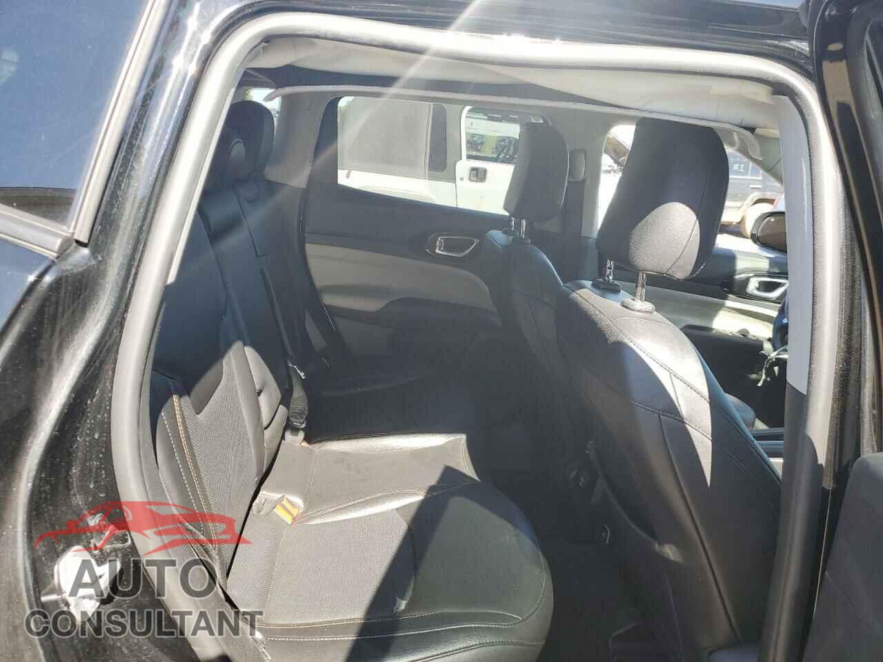 JEEP COMPASS 2022 - 3C4NJDCB6NT128972