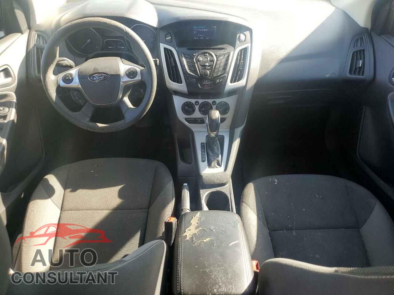 FORD FOCUS 2014 - 1FADP3F28EL215726