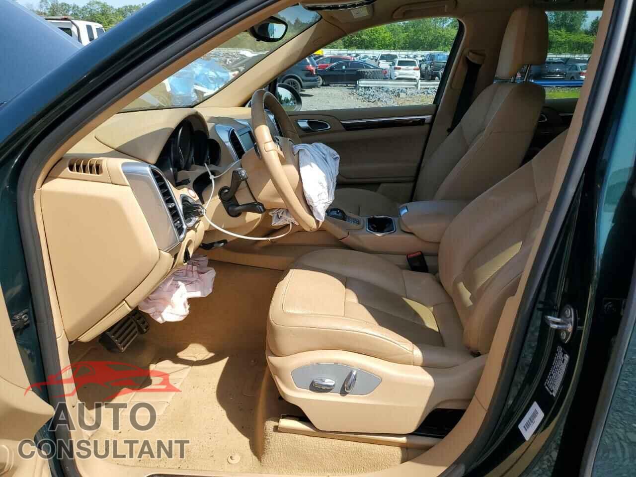 PORSCHE CAYENNE 2011 - WP1AB2A2XBLA47093