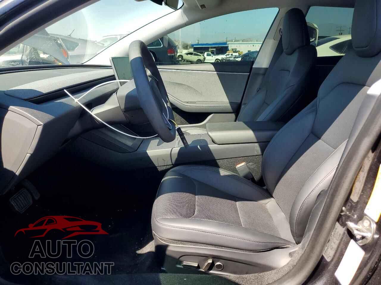 TESLA MODEL 3 2024 - 5YJ3E1EA7RF748135