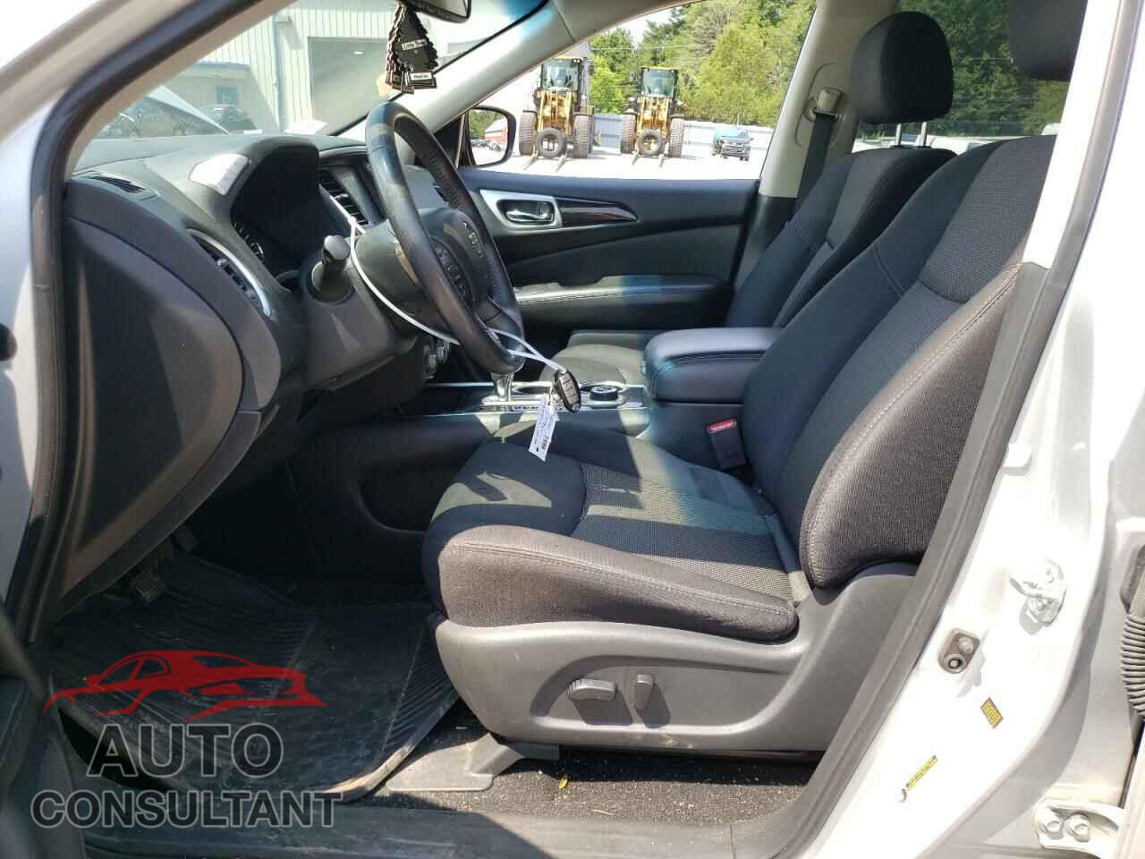 NISSAN PATHFINDER 2018 - 5N1DR2MM2JC641663