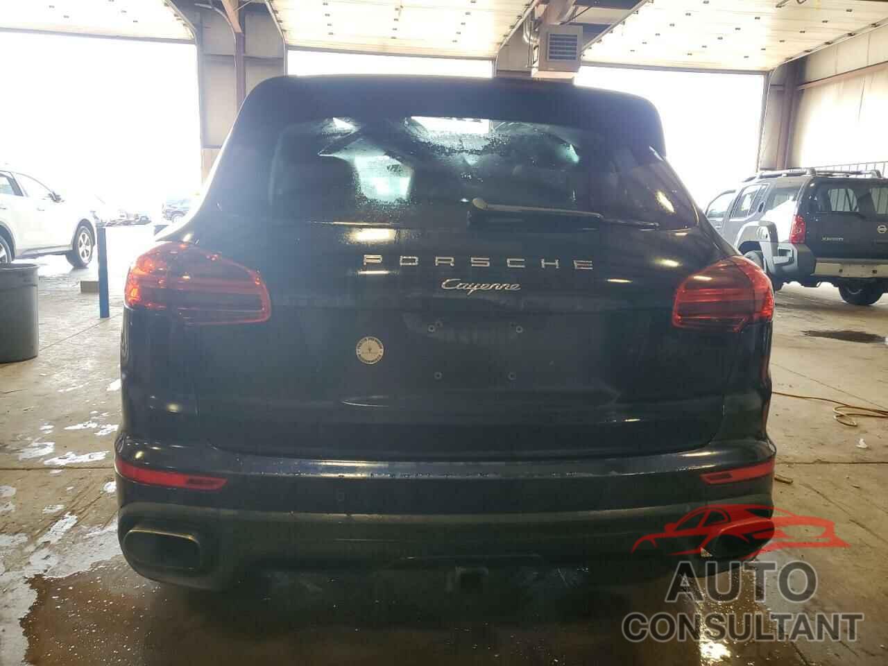 PORSCHE CAYENNE 2016 - WP1AA2A29GLA09185