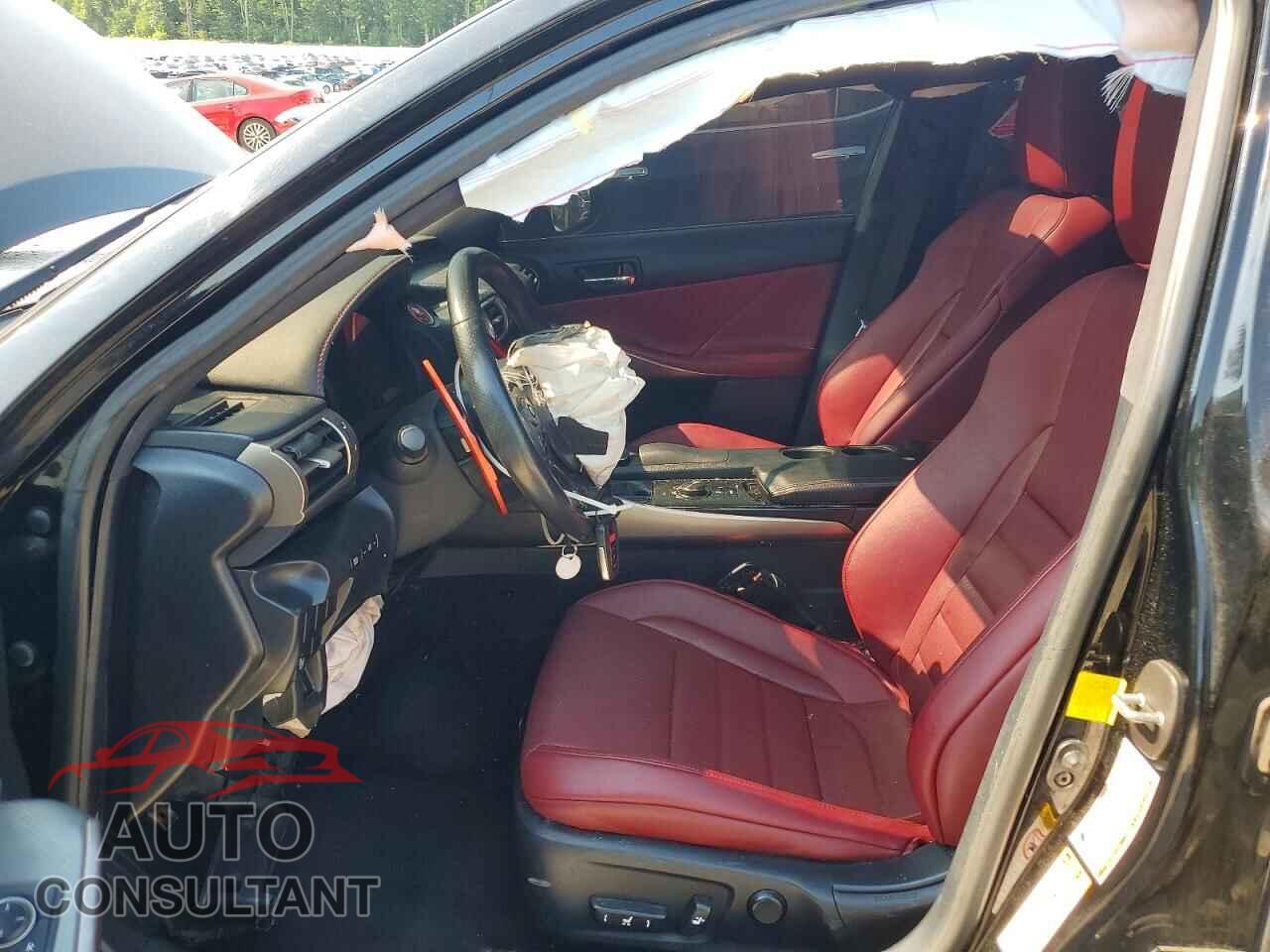 LEXUS IS 2014 - JTHCF1D20E5010338