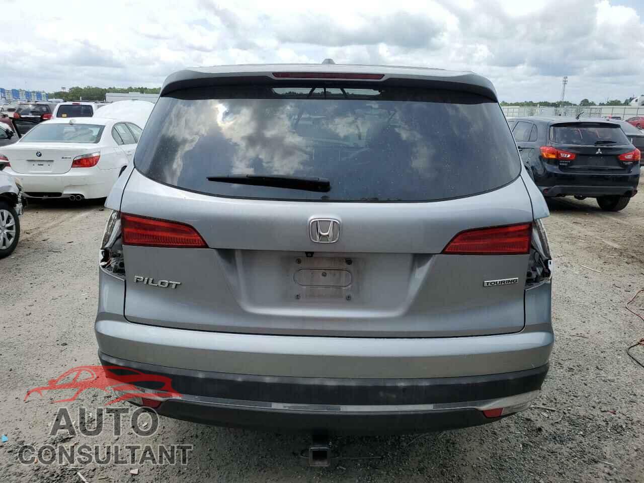 HONDA PILOT 2017 - 5FNYF5H90HB045261