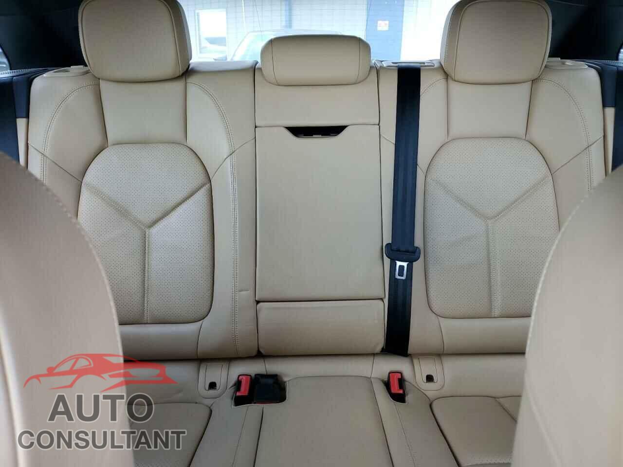 PORSCHE MACAN 2018 - WP1AA2A56JLB01954