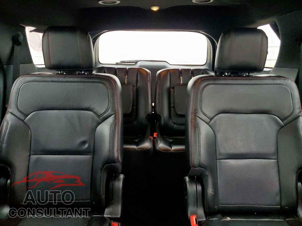 FORD EXPLORER 2018 - 1FM5K8GT1JGB77644