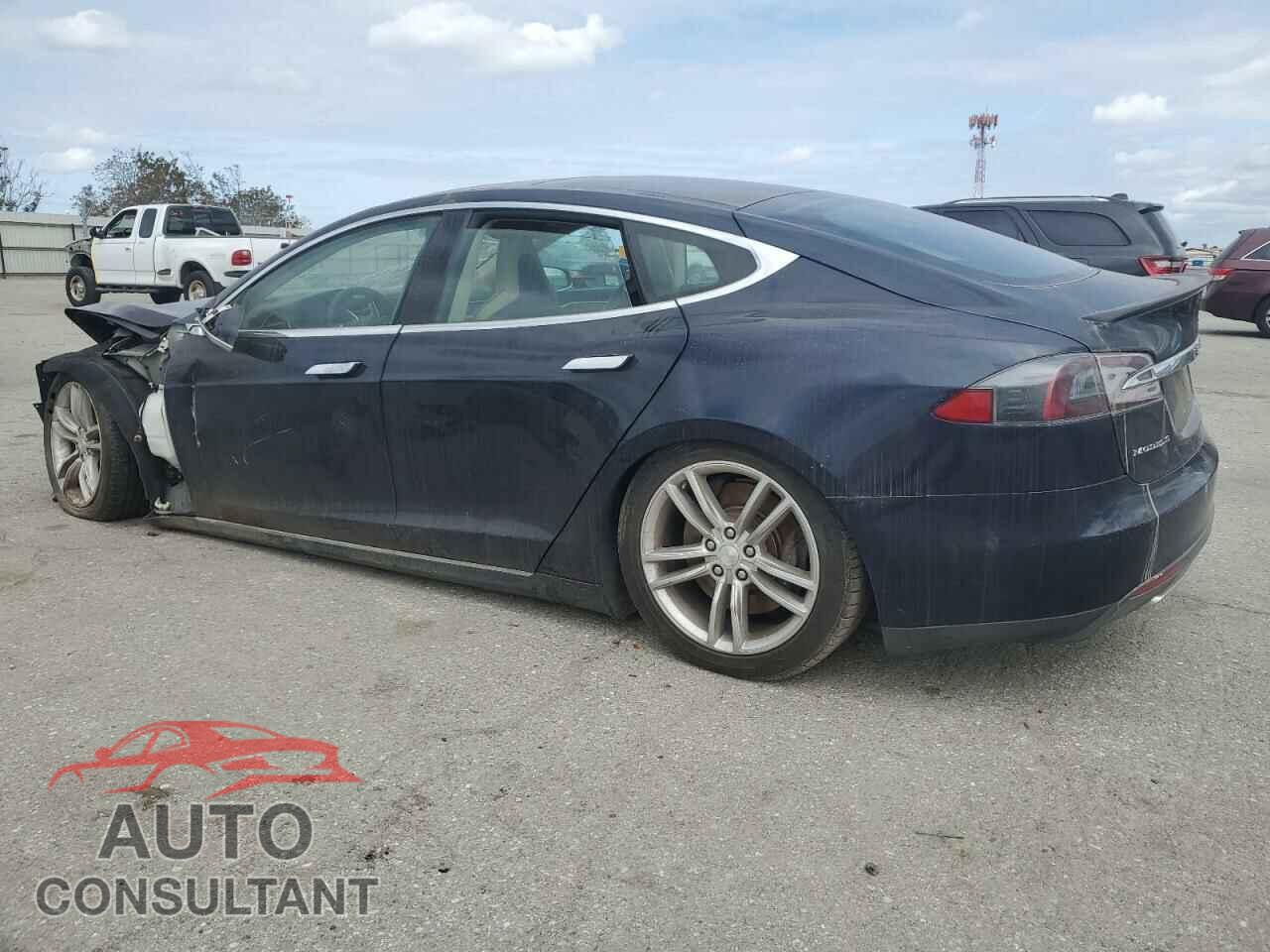TESLA MODEL S 2013 - 5YJSA1CP7DFP12954