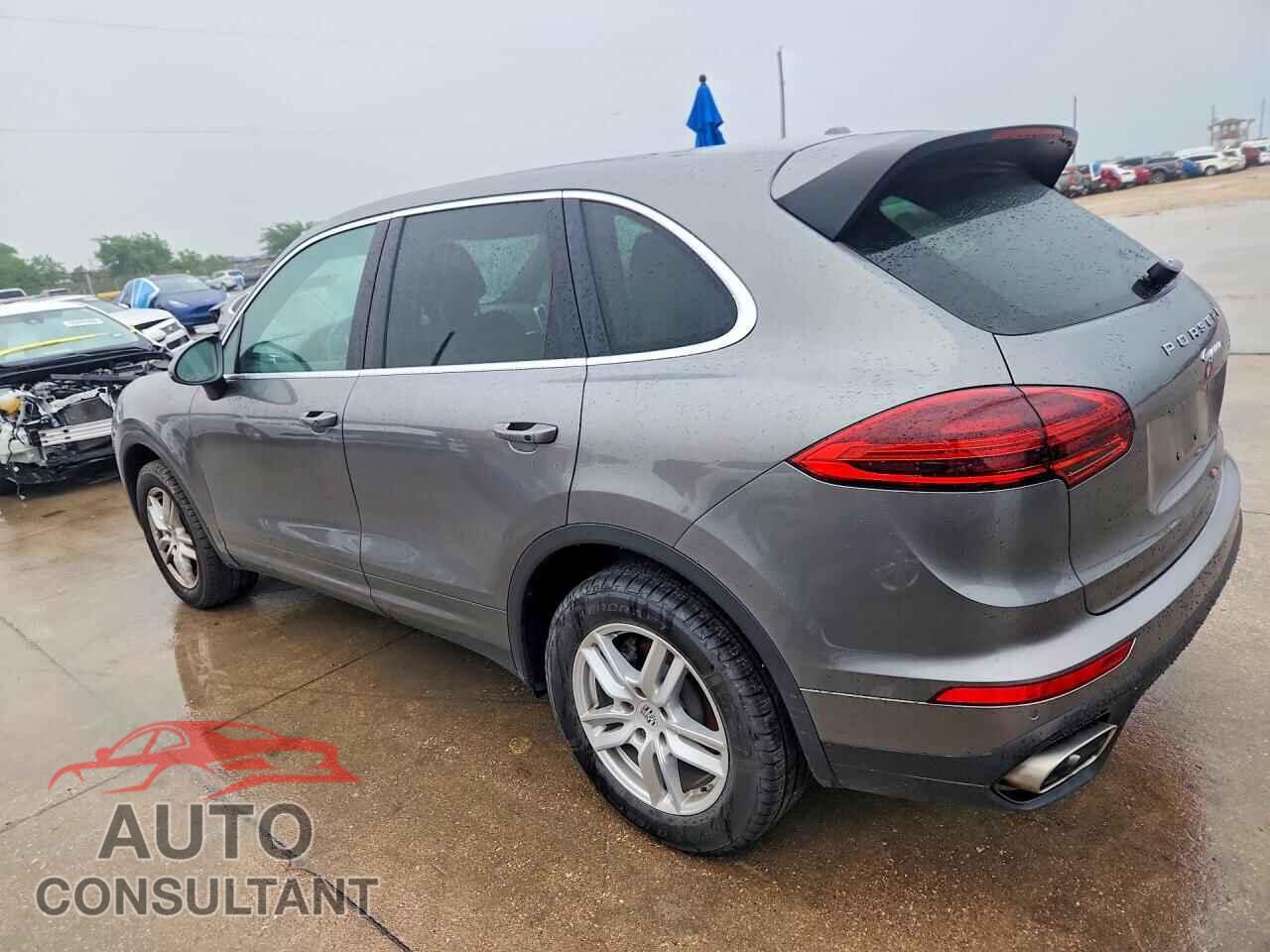 PORSCHE CAYENNE 2017 - WP1AA2A29HKA89076