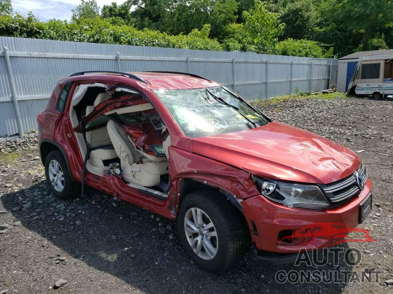 VOLKSWAGEN TIGUAN 2016 - WVGAV7AX9GW043782