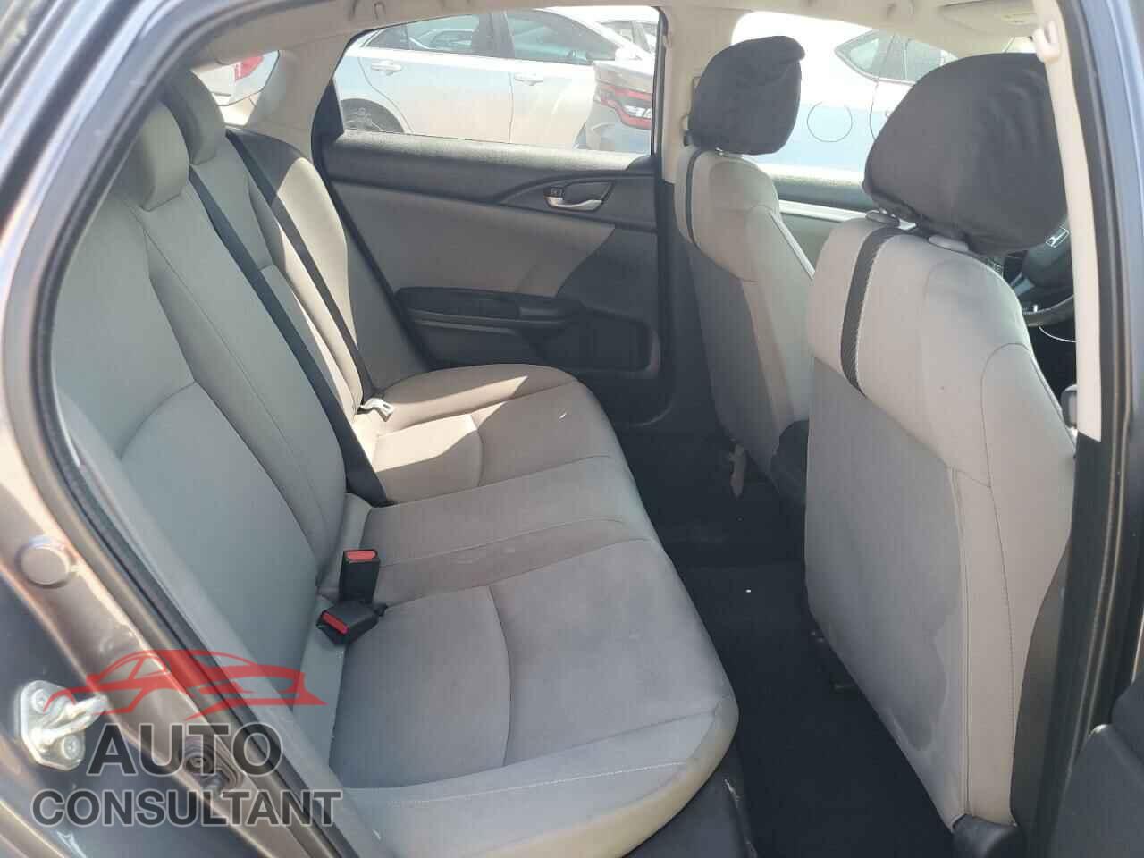 HONDA CIVIC 2017 - 2HGFC2F53HH556117