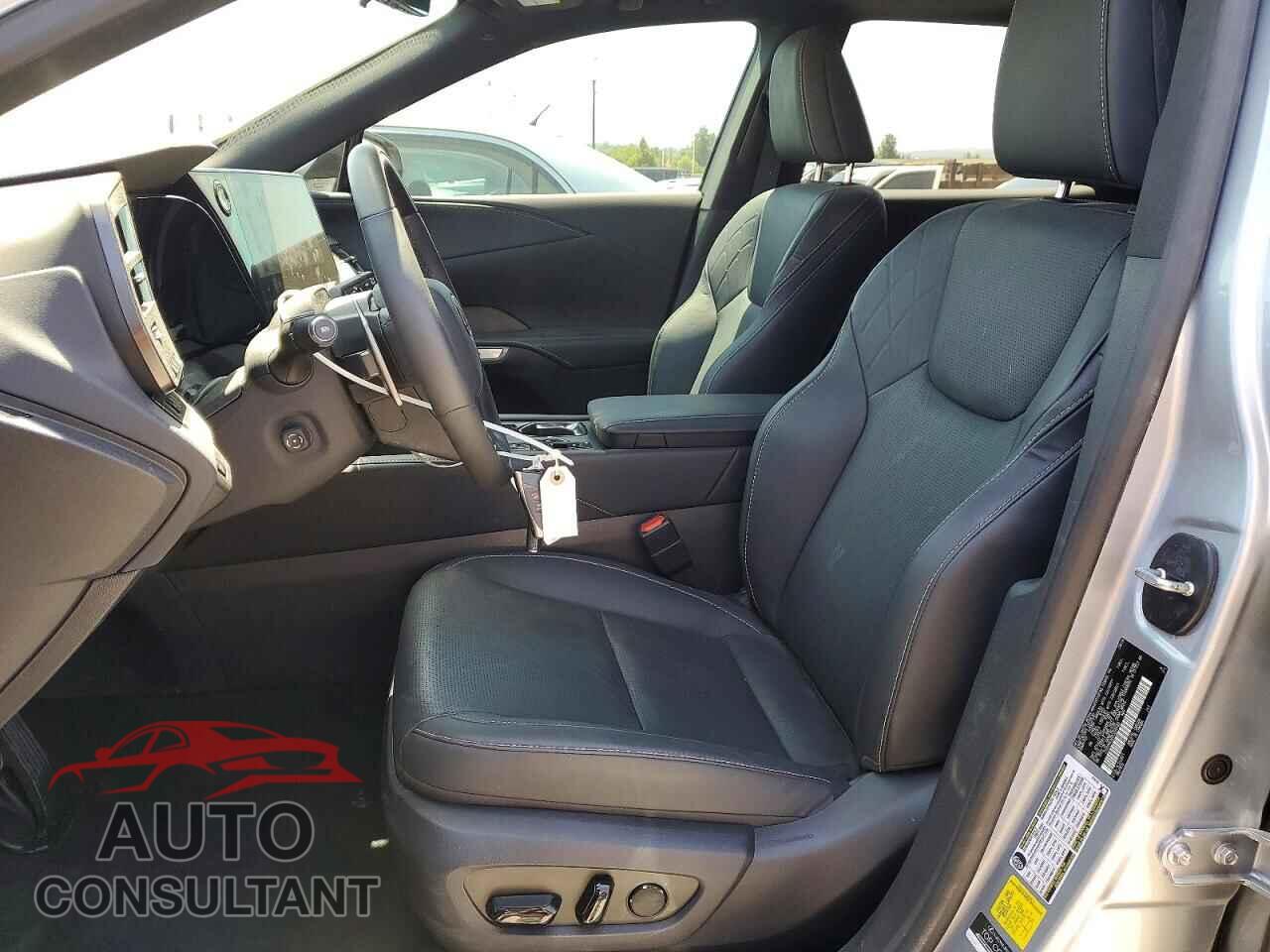 LEXUS UNKNOWN 2024 - 2T2BBMCA8RC056409