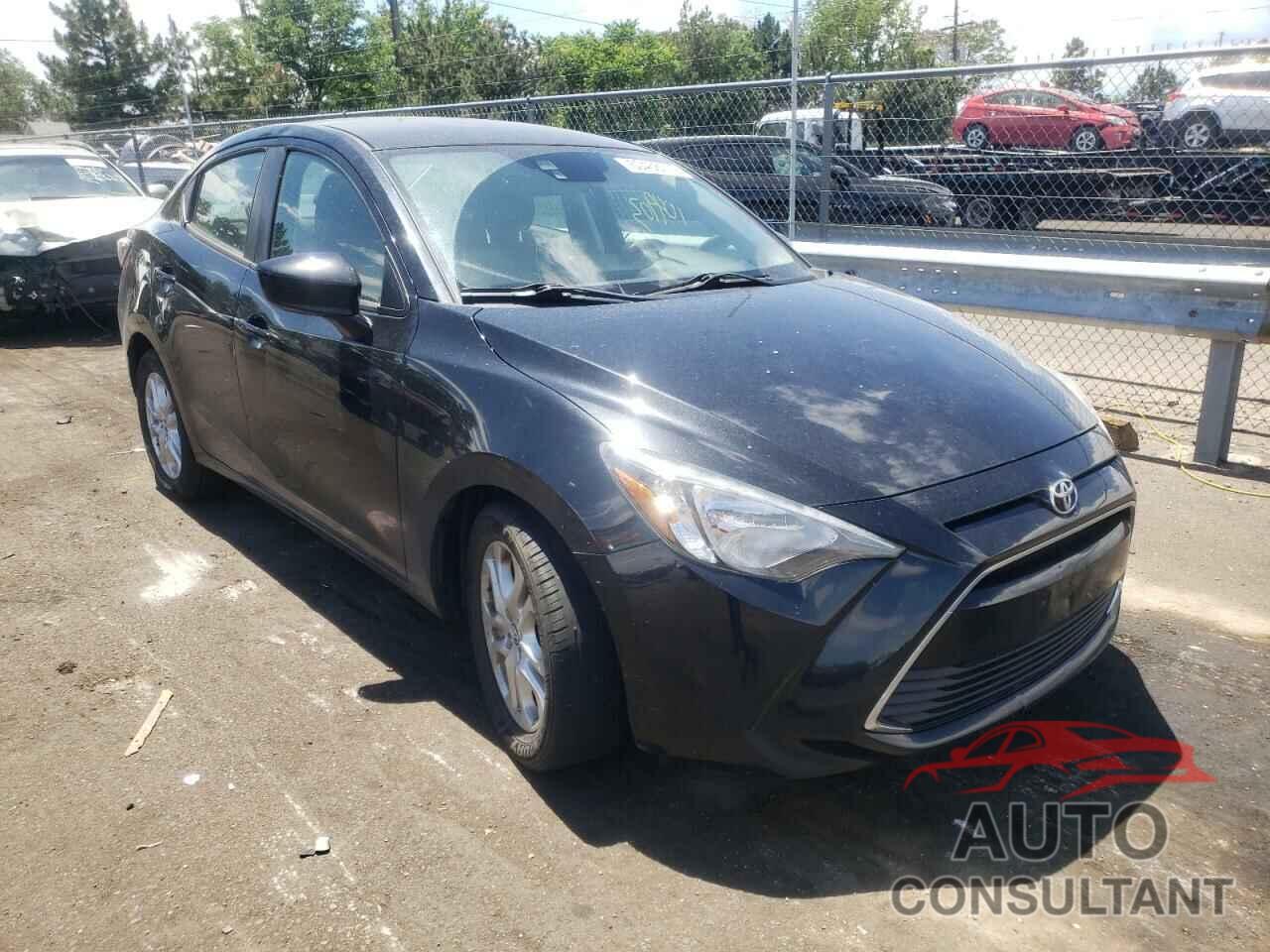 TOYOTA YARIS 2018 - 3MYDLBYV9JY306756