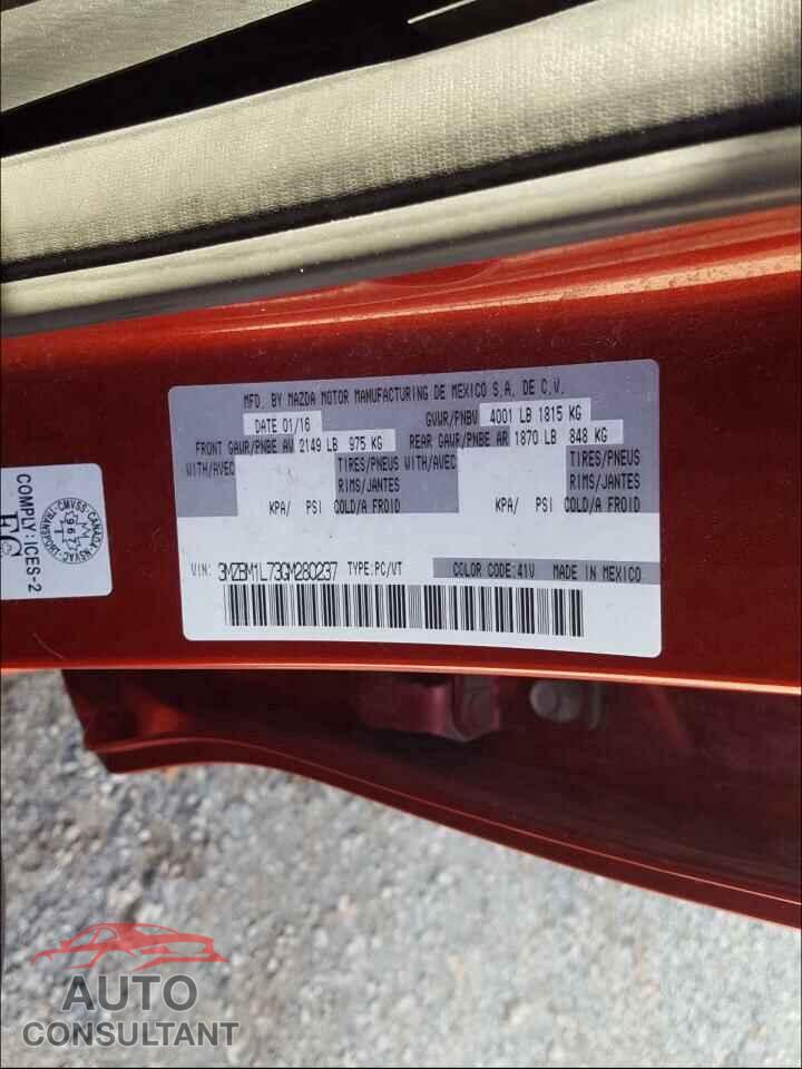 MAZDA 3 2016 - 3MZBM1L73GM280237