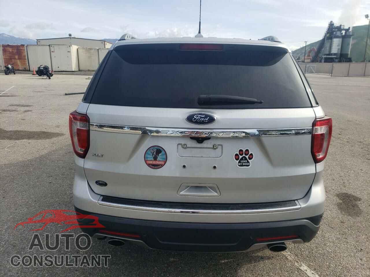 FORD EXPLORER 2018 - 1FM5K7D85JGA43018