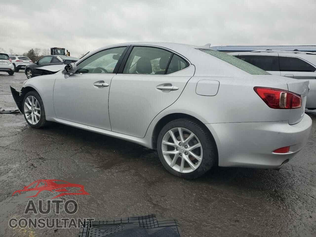LEXUS IS 2013 - JTHCF5C29D5062865