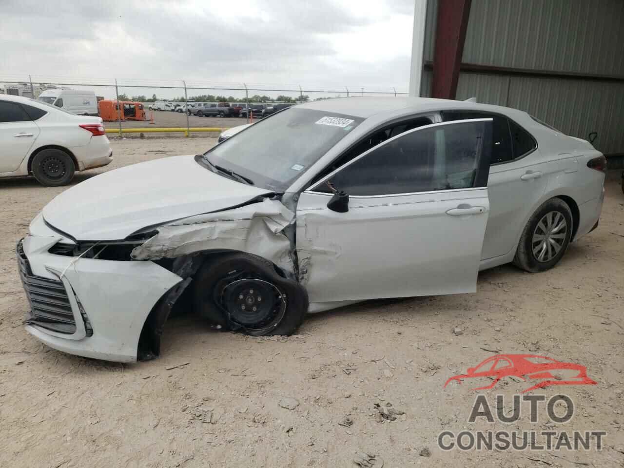 TOYOTA CAMRY 2022 - 4T1C31AK9NU044570