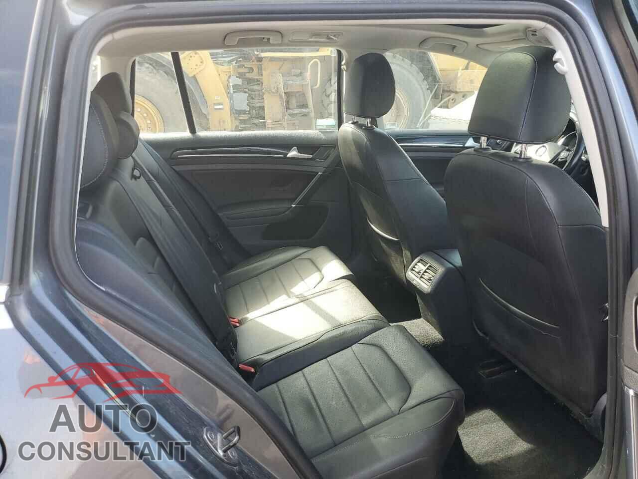 VOLKSWAGEN GOLF 2015 - 3VWCA7AU4FM503473