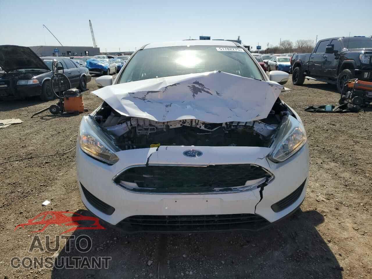 FORD FOCUS 2017 - 1FADP3F27HL320293