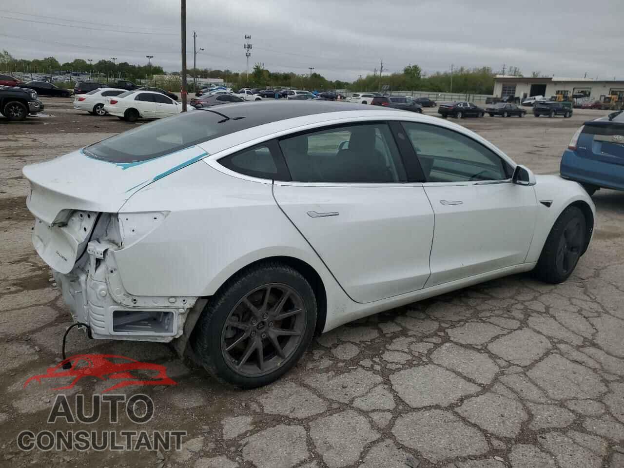 TESLA MODEL 3 2019 - 5YJ3E1EB2KF493621
