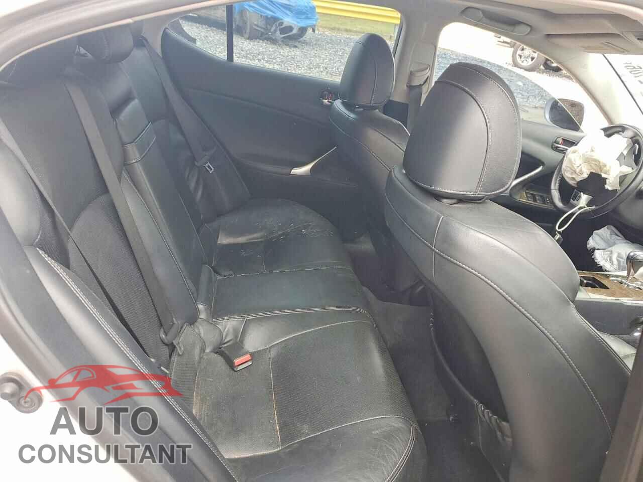 LEXUS IS 2011 - JTHBF5C29B5147553