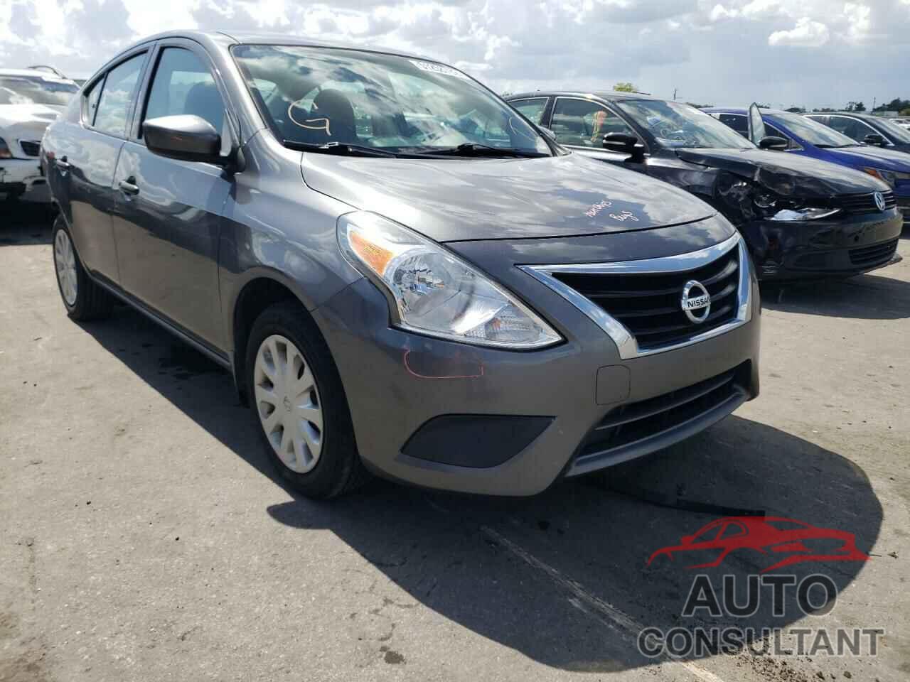NISSAN VERSA 2017 - 3N1CN7AP9HL828939