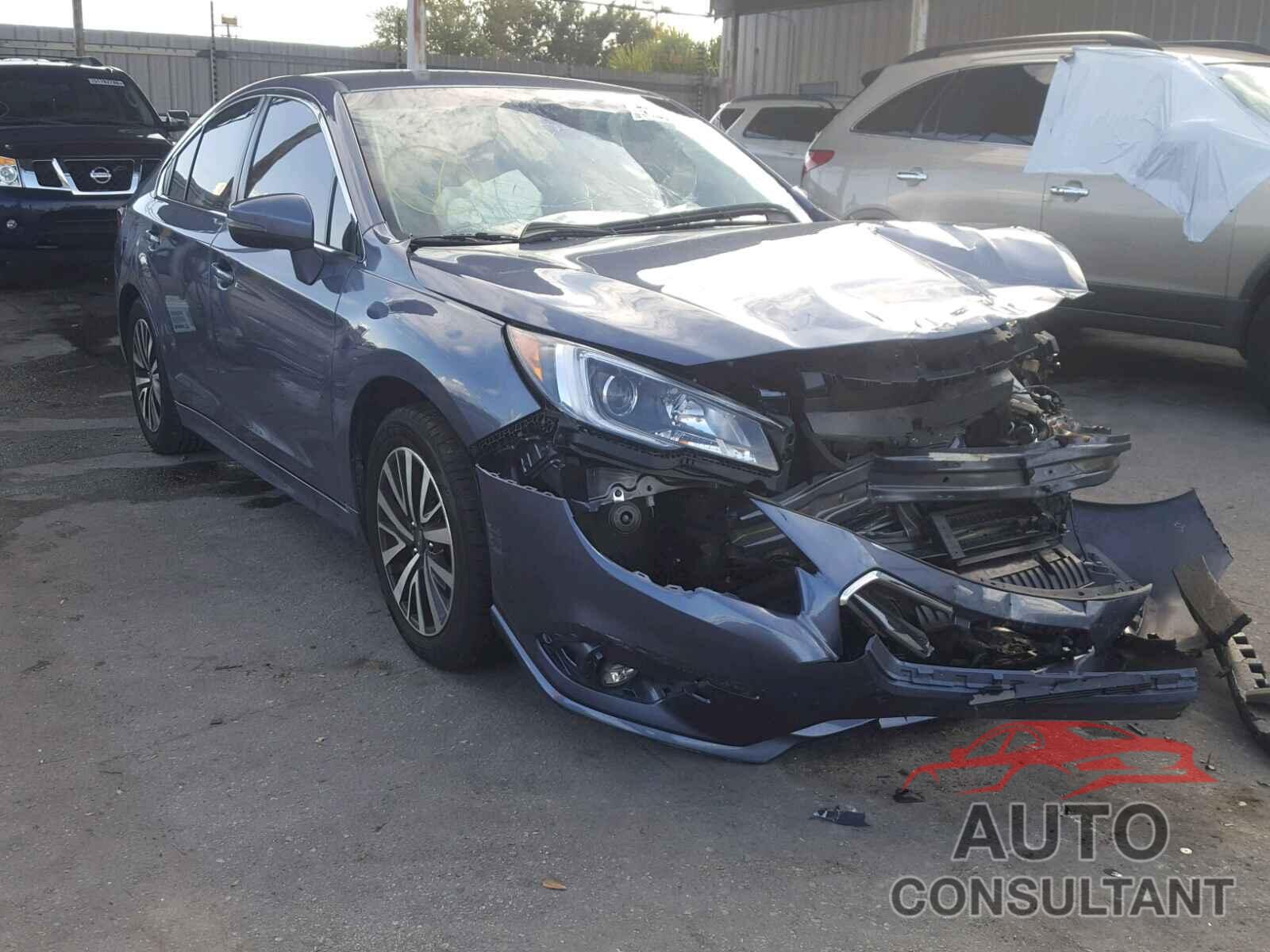 SUBARU LEGACY 2018 - 4S3BNAF66J3033581