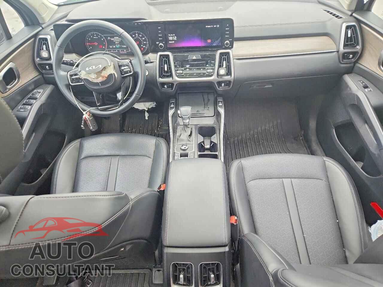 KIA SORENTO 2023 - 5XYRH4LFXPG228163
