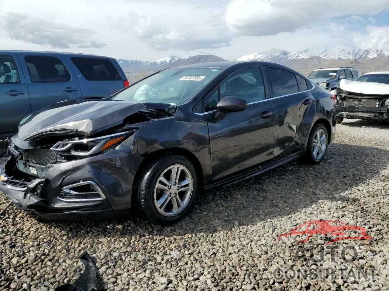 CHEVROLET CRUZE 2017 - 1G1BE5SM7H7206418