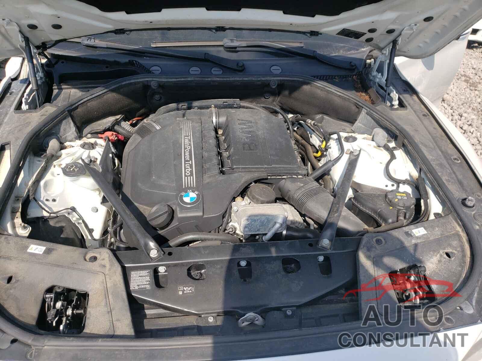 BMW 5 SERIES 2017 - WBA5M2C32HG499363